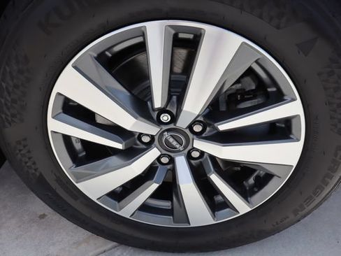 Used 2023 Nissan Pathfinder SL AWD/4WD image 51