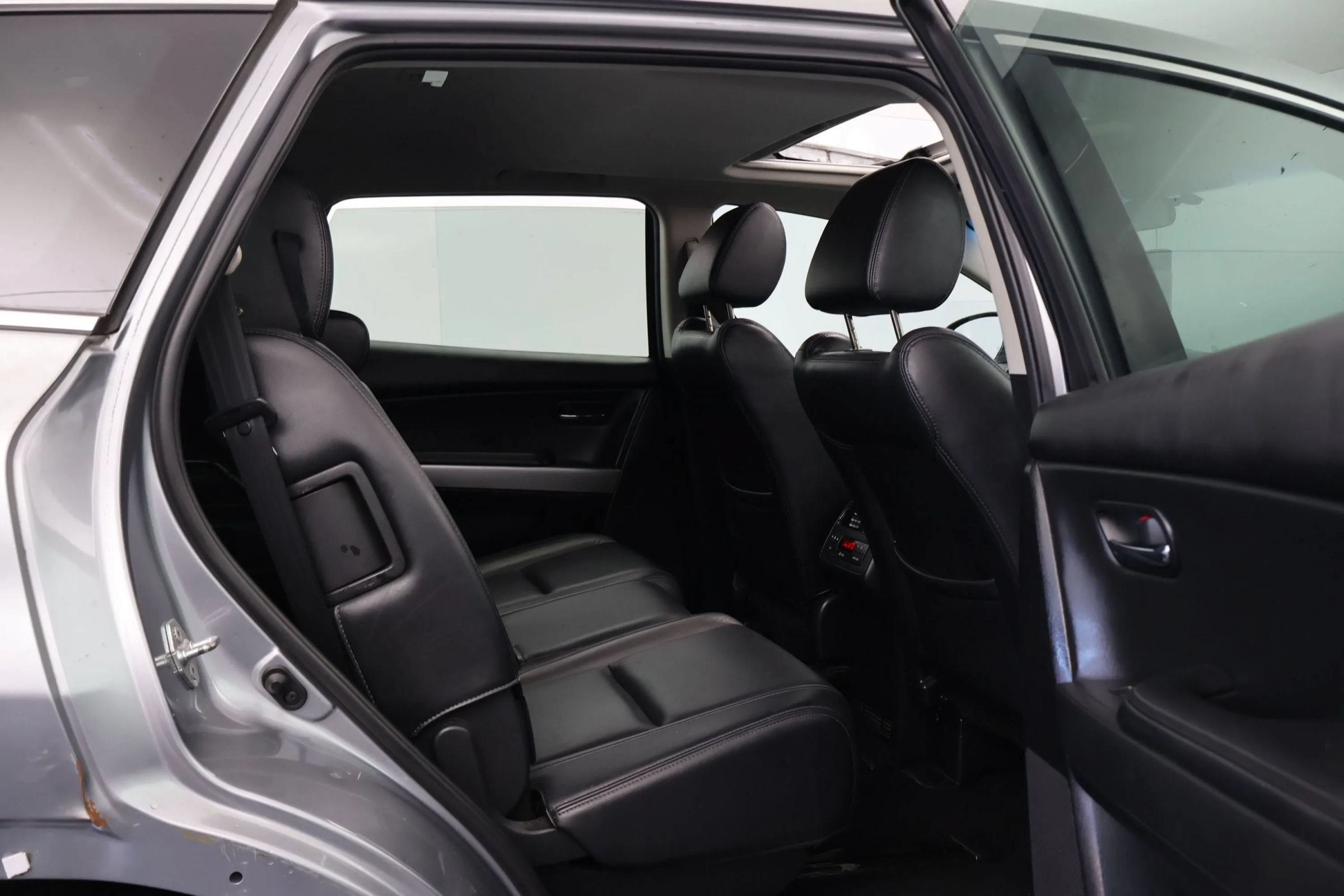 Used 2012 MAZDA CX-9 Touring w/ Moonroof & Bose Audio Pkg AWD/4WD image 17