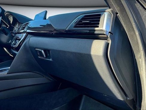 Used 2020 BMW M4 Coupe w/ Competition Package image 25