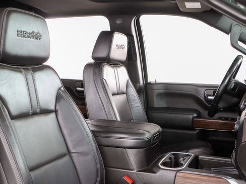 Used 2023 Chevrolet Silverado 2500 High Country w/ Z71 Off-Road Package image 30