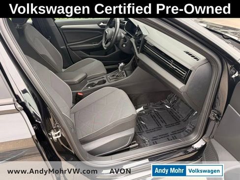 Used 2025 Volkswagen Jetta Sport FWD image 14