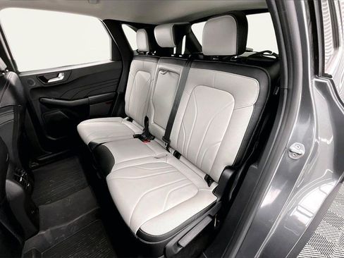 Used 2025 Ford Escape SE w/ PHEV Premium Package image 26