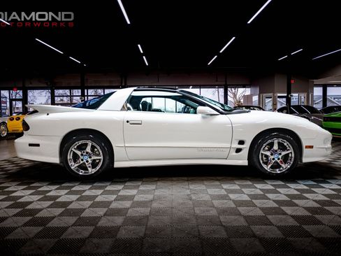 Used 1998 Pontiac Firebird Formula w/ Security Pkg image 25