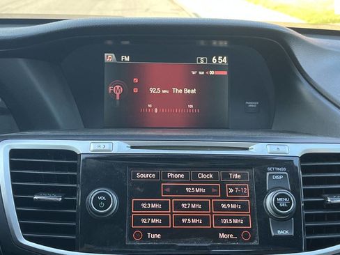 Used 2015 Honda Accord EX image 13