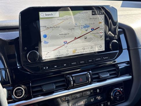 Used 2024 Nissan Pathfinder SL w/ SL Premium Package image 24