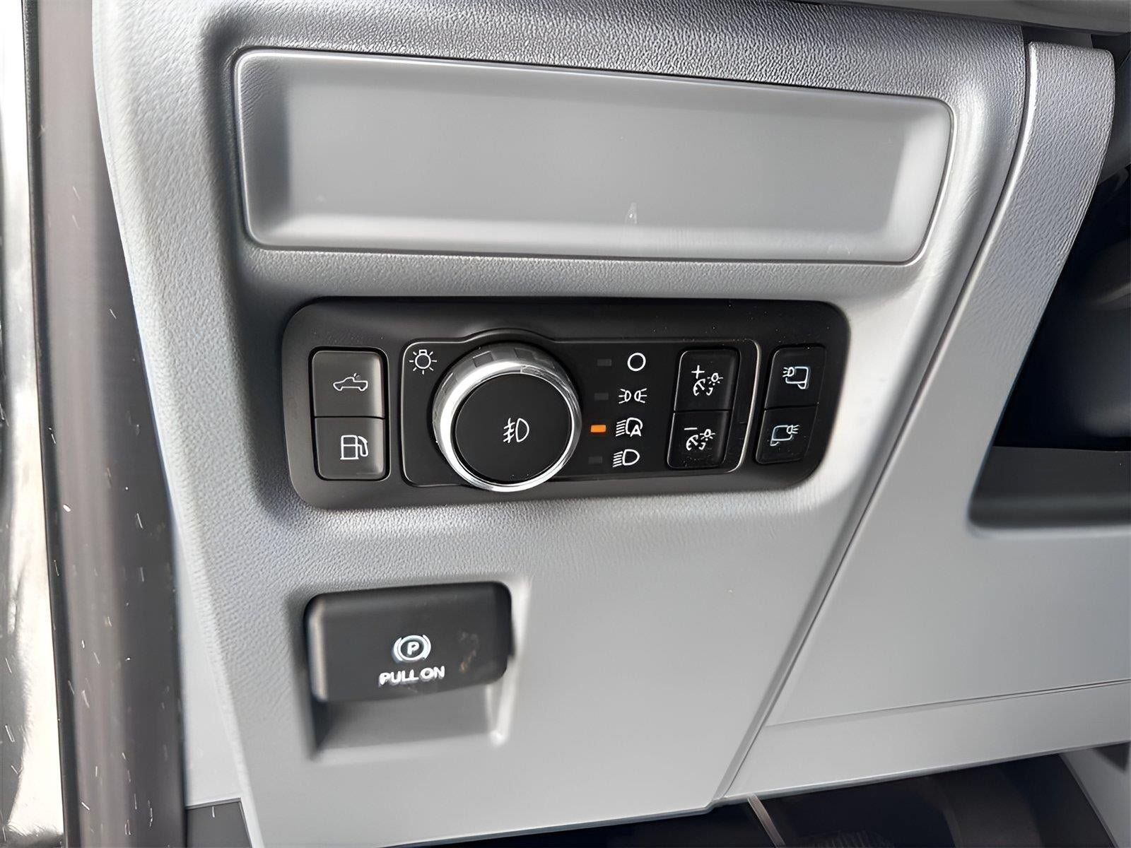 Used 2025 Ford F150 XLT w/ Equipment Group 302A MID AWD/4WD image 15