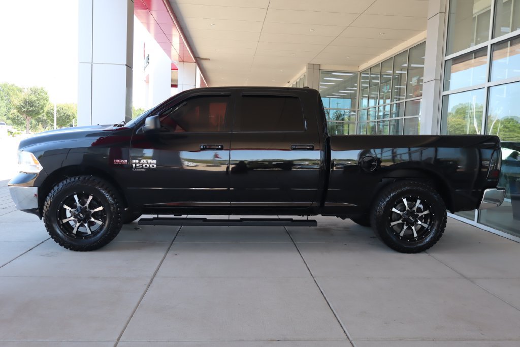 Used 2021 RAM 1500 Classic SLT AWD/4WD image 4