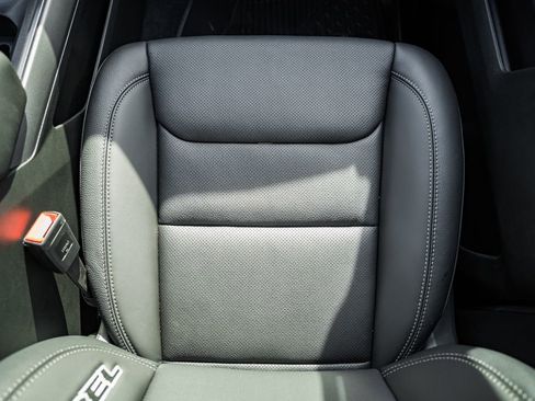 New 2026 RAM 1500 Rebel w/ Rebel Level 2 Equipment Group image 32