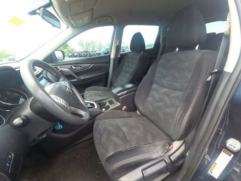 Used 2014 Nissan Rogue S image 26