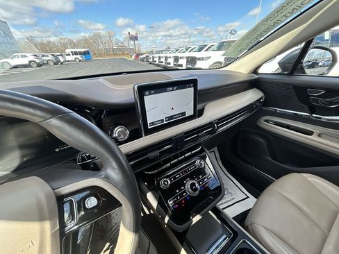 Used 2022 Lincoln Corsair Reserve w/ Equipment Group 201A image 12