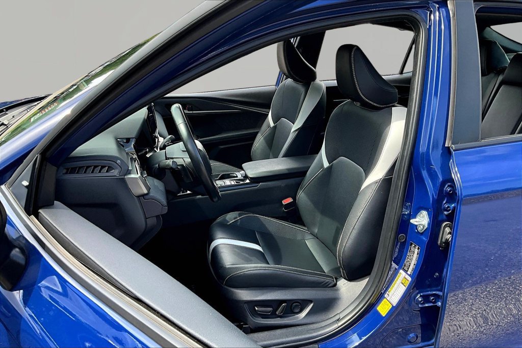 Used 2025 Toyota Camry SE FWD image 21