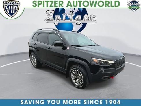 Used 2023 Jeep Cherokee Trailhawk w/ Trailer Tow Group AWD/4WD image 2
