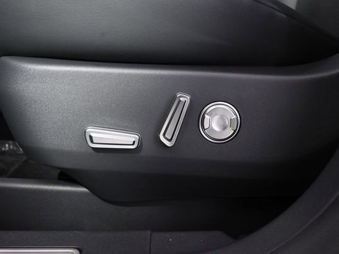 New 2026 Lincoln Nautilus Reserve w/ Jet Appearance Package AWD/4WD image 12