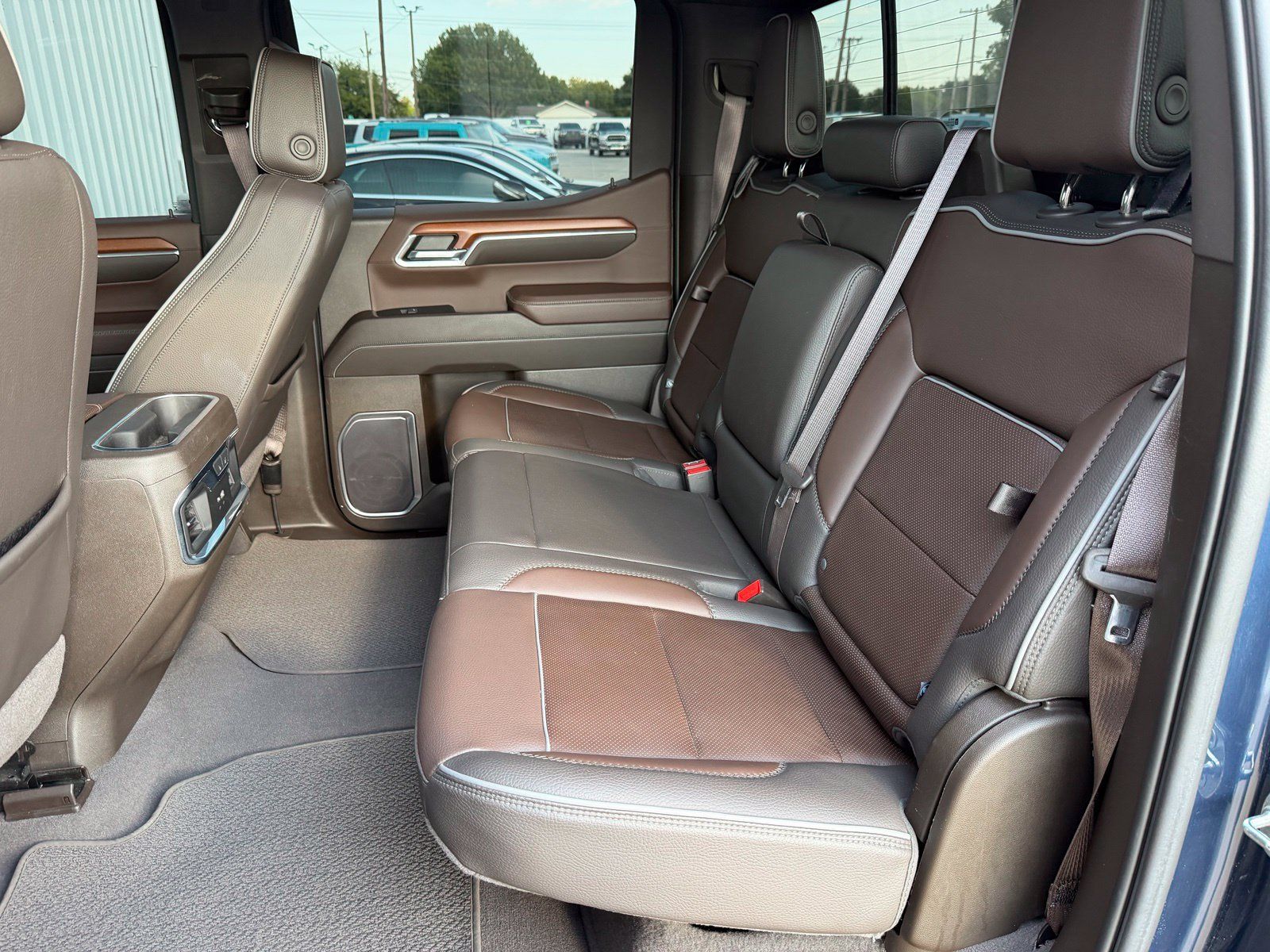 Used 2023 GMC Sierra 1500 Denali w/ Denali Reserve Package AWD/4WD image 31