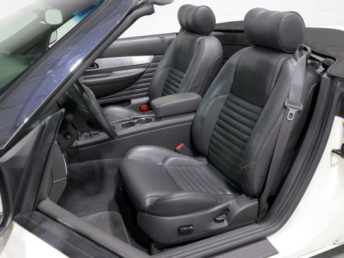 Used 2002 Ford Thunderbird image 2