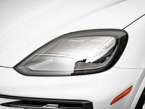 New 2026 Porsche Cayenne E-Hybrid image 14