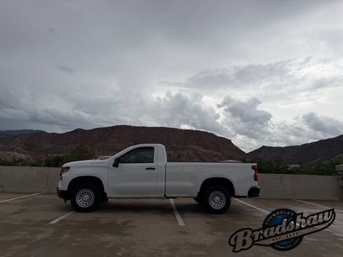 Used 2025 Chevrolet Silverado 1500 W/T w/ WT Value Package AWD/4WD image 4