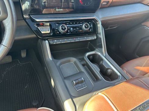 Used 2025 GMC Sierra 3500 Denali Ultimate image 26