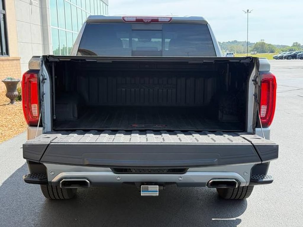 Used 2023 GMC Sierra 1500 Denali Ultimate AWD/4WD image 7