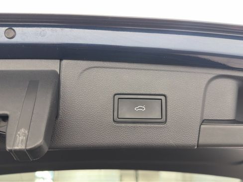 Certified 2023 Volkswagen Atlas SE w/ Panoramic Sunroof Package image 29