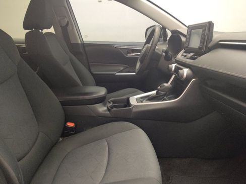 Used 2019 Toyota RAV4 XLE image 21
