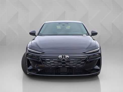 New 2025 Audi A6 e-tron Premium Plus image 2