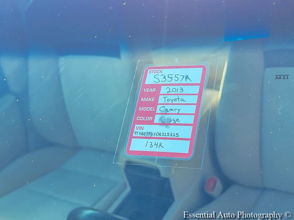 Used 2013 Toyota Camry LE FWD image 16