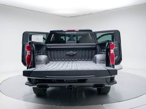 New 2026 Chevrolet Silverado 1500 RST w/ Redline Edition AWD/4WD image 21