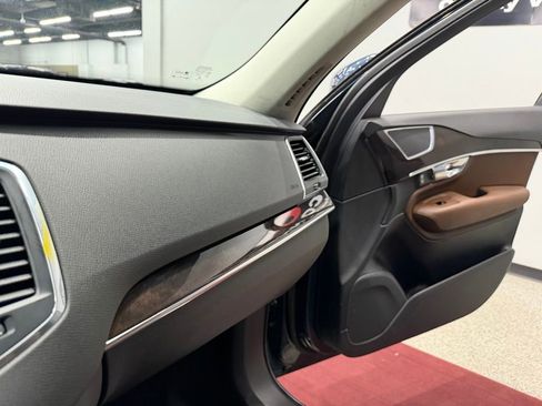 Used 2019 Volvo XC90 T6 Momentum w/ Advanced Package image 42