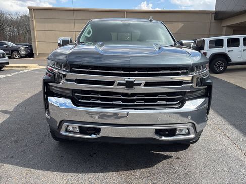Used 2019 Chevrolet Silverado 1500 LTZ w/ LTZ Premium Package image 2