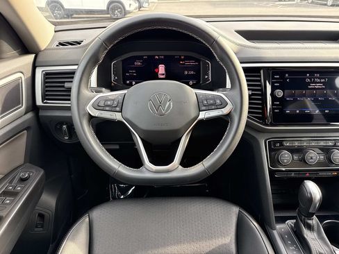Used 2023 Volkswagen Atlas SE FWD image 13