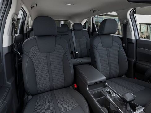 New 2026 Kia Sorento LX FWD image 16