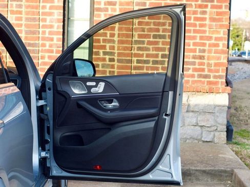 Used 2024 Mercedes-Benz GLE 450 MSRP$84600/4MATIC/DriverAssist image 34