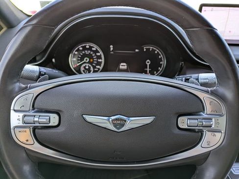 Used 2022 Genesis GV70 2.5T w/ Advanced Package AWD/4WD image 24