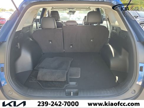Used 2025 Kia Sportage EX FWD image 10