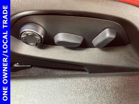 Used 2023 Chevrolet Corvette Stingray Premium Conv w/ Z51 Performance Package image 16