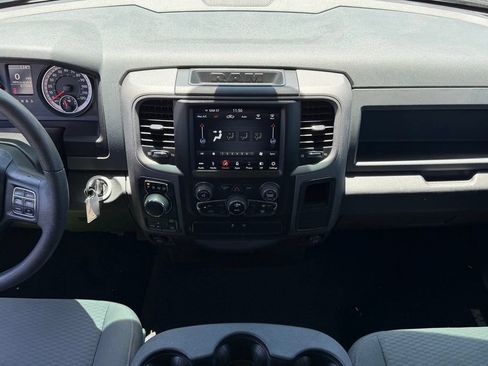 Used 2019 RAM 1500 Express w/ Express Value Package AWD/4WD image 17
