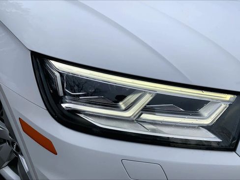 Used 2018 Audi Q5 2.0T Premium Plus w/ Premium Plus Package image 25