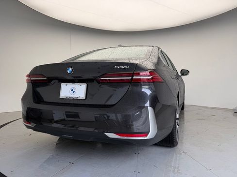 Used 2024 BMW 530i w/ Premium Package RWD image 2
