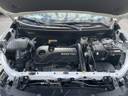 Used 2024 Chevrolet Equinox LT w/ LPO, Floor Liner Package FWD image 13