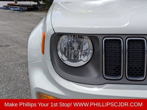 Certified 2021 Jeep Renegade Limited AWD/4WD image 9