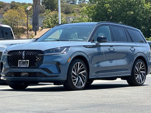 New 2026 Lincoln Aviator Black Label w/ Black Label Special Edition AWD/4WD image 7