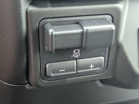 Used 2023 Chevrolet Silverado 2500 Custom w/ Custom Value Package AWD/4WD image 19