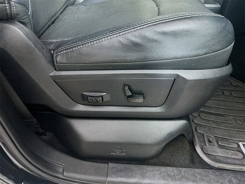 Used 2013 RAM 2500 Laramie w/ Cold Weather Group image 24