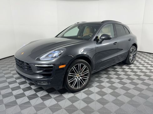 Used 2017 Porsche Macan GTS image 1