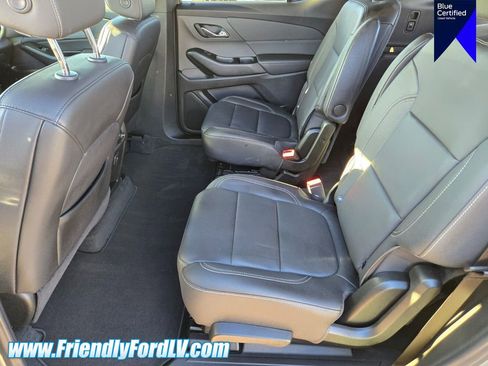 Used 2023 Chevrolet Traverse LT FWD image 10