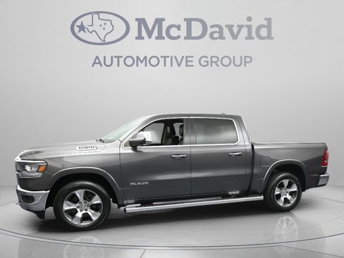 Used 2019 RAM 1500 Laramie AWD/4WD image 5