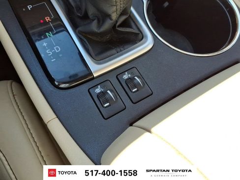 Used 2015 Toyota Highlander XLE FWD image 23