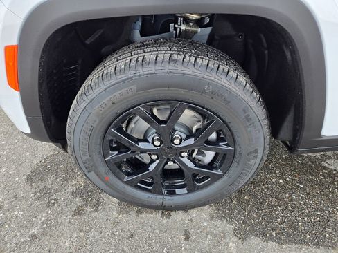 New 2026 Jeep Grand Cherokee L 4WD image 31