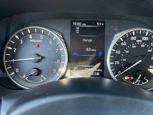 Used 2019 INFINITI Q50 Luxe w/ Essential Package (3.0T Luxe) AWD/4WD image 18